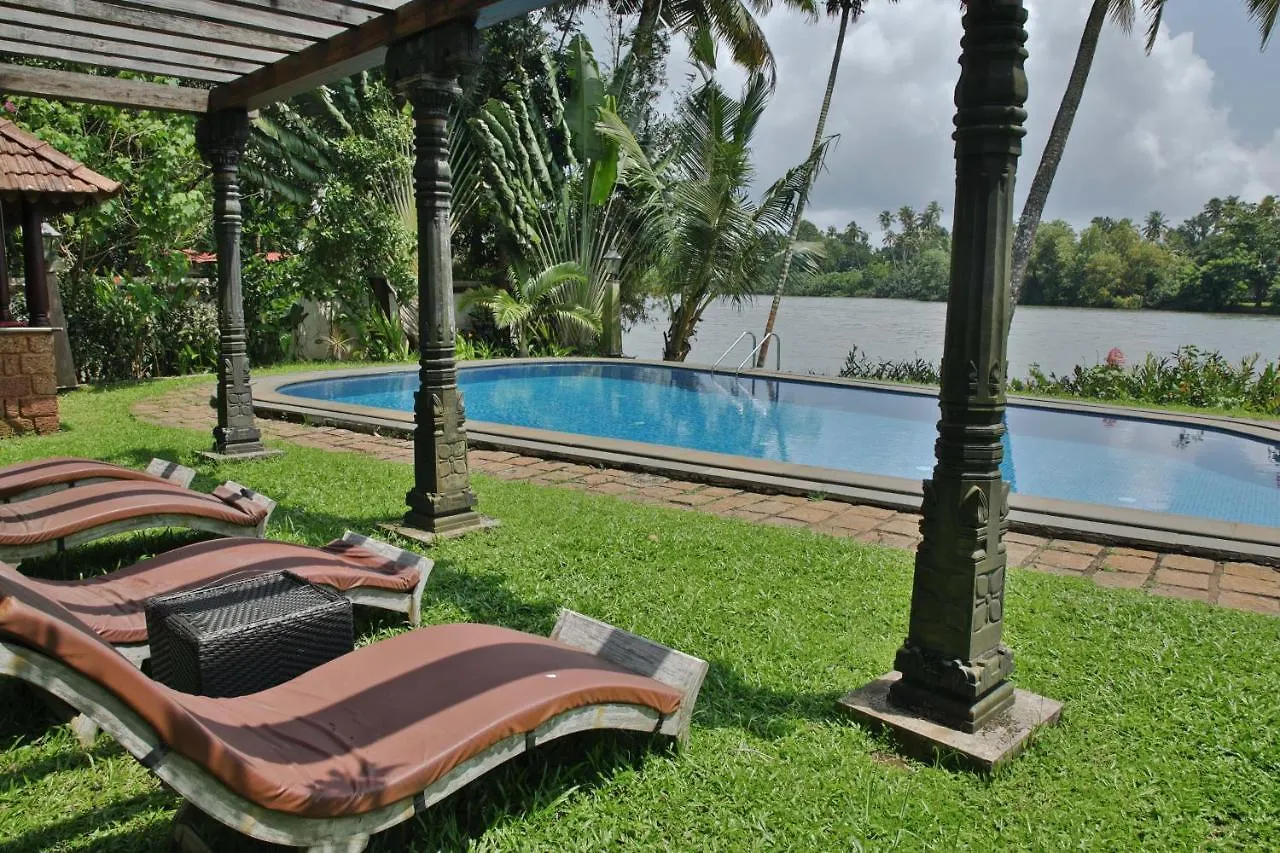 Madilina Homestay North Paravur